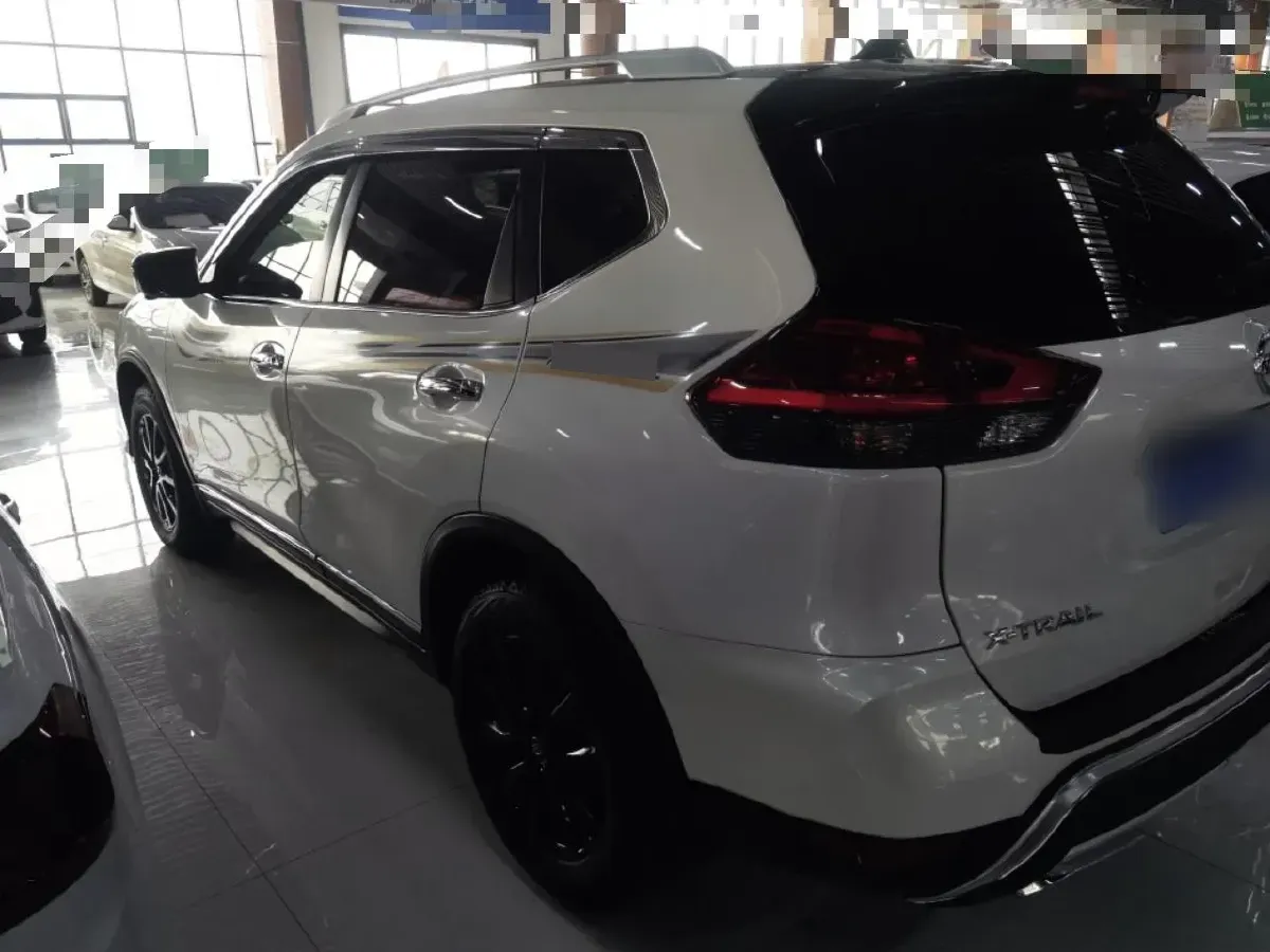2017 Nissan X-Trail 2.0L 150HP L4 CVT,autocango,china used car exporter,china ev exporter,chinese used car exporter,chinese used ev exporter
