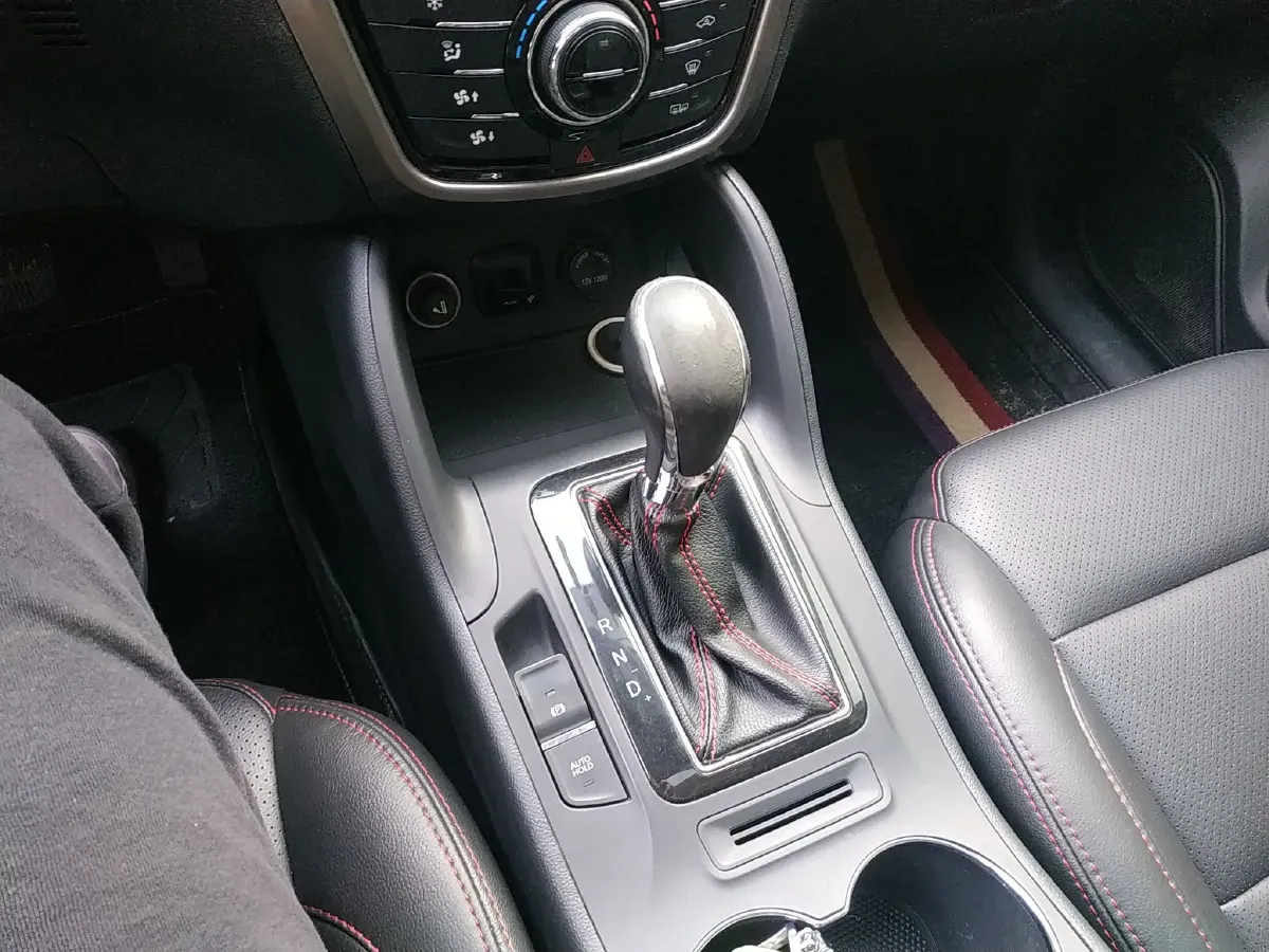 2014 ChangAn CS75 1.8T 177HP L4 6AT,autocango,china used car exporter,china ev exporter,chinese used car exporter,chinese used ev exporter