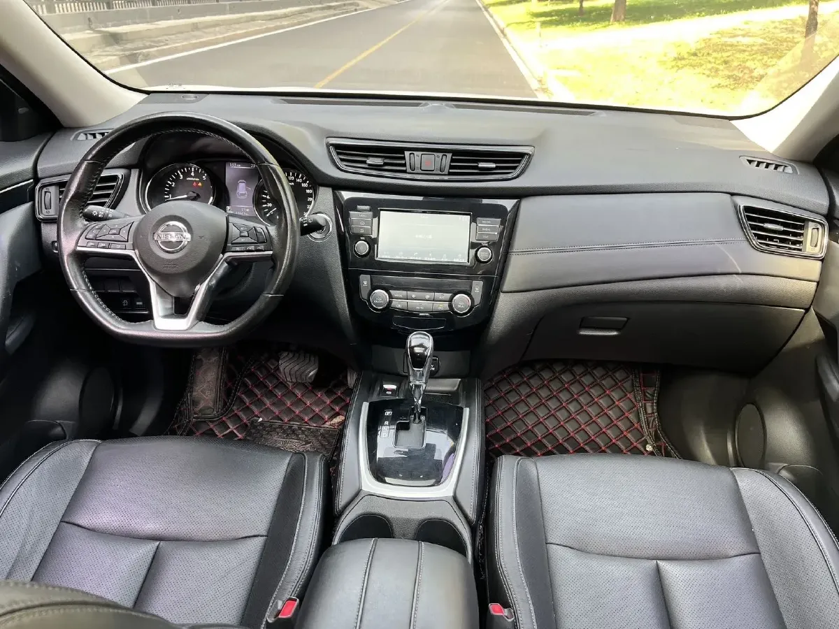 2019 Nissan X-Trail 2.0L 154HP L4 CVT,autocango,china used car exporter,china ev exporter,chinese used car exporter,chinese used ev exporter
