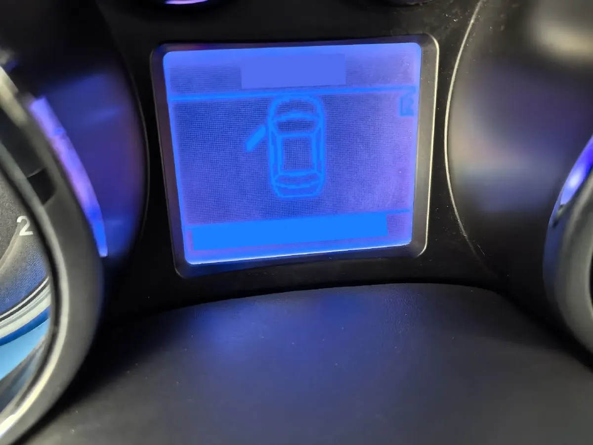 2015 Chery E3 1.5L 109HP L4 5MT,autocango,china used car exporter,china ev exporter,chinese used car exporter,chinese used ev exporter