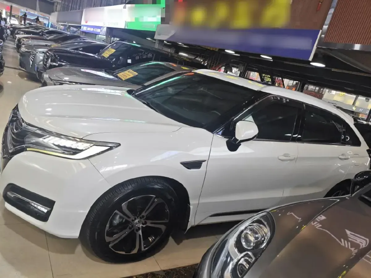 2017 Honda UR-V 2.0T 272HP L4 9AT,autocango,china used car exporter,china ev exporter,chinese used car exporter,chinese used ev exporter