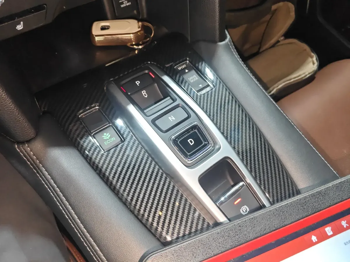 2017 Honda UR-V 2.0T 272HP L4 9AT,autocango,china used car exporter,china ev exporter,chinese used car exporter,chinese used ev exporter