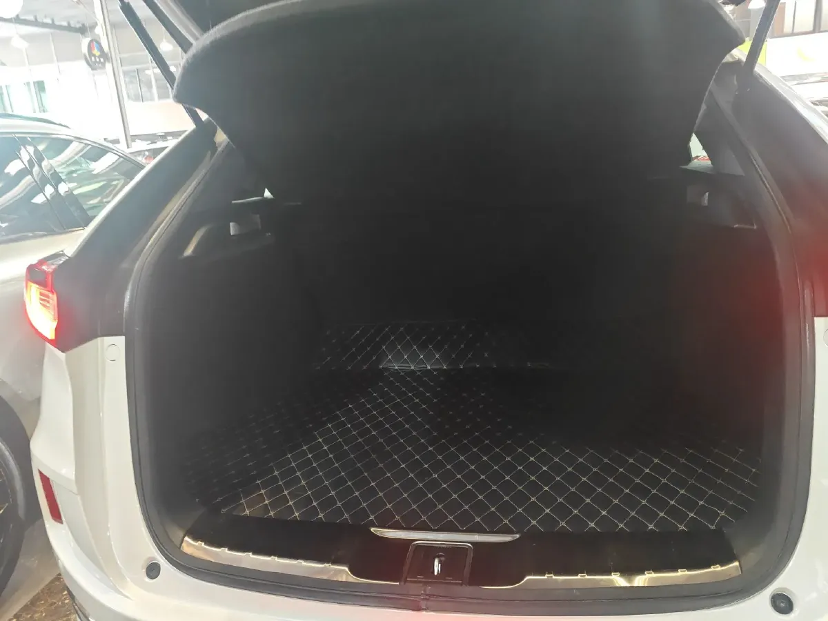 2017 Honda UR-V 2.0T 272HP L4 9AT,autocango,china used car exporter,china ev exporter,chinese used car exporter,chinese used ev exporter