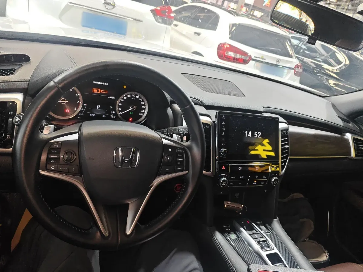 2017 Honda UR-V 2.0T 272HP L4 9AT,autocango,china used car exporter,china ev exporter,chinese used car exporter,chinese used ev exporter