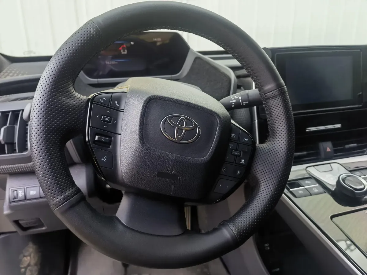 2024 Toyota BZ4X BEV 66.7KWH,autocango,china used car exporter,china ev exporter,chinese used car exporter,chinese used ev exporter