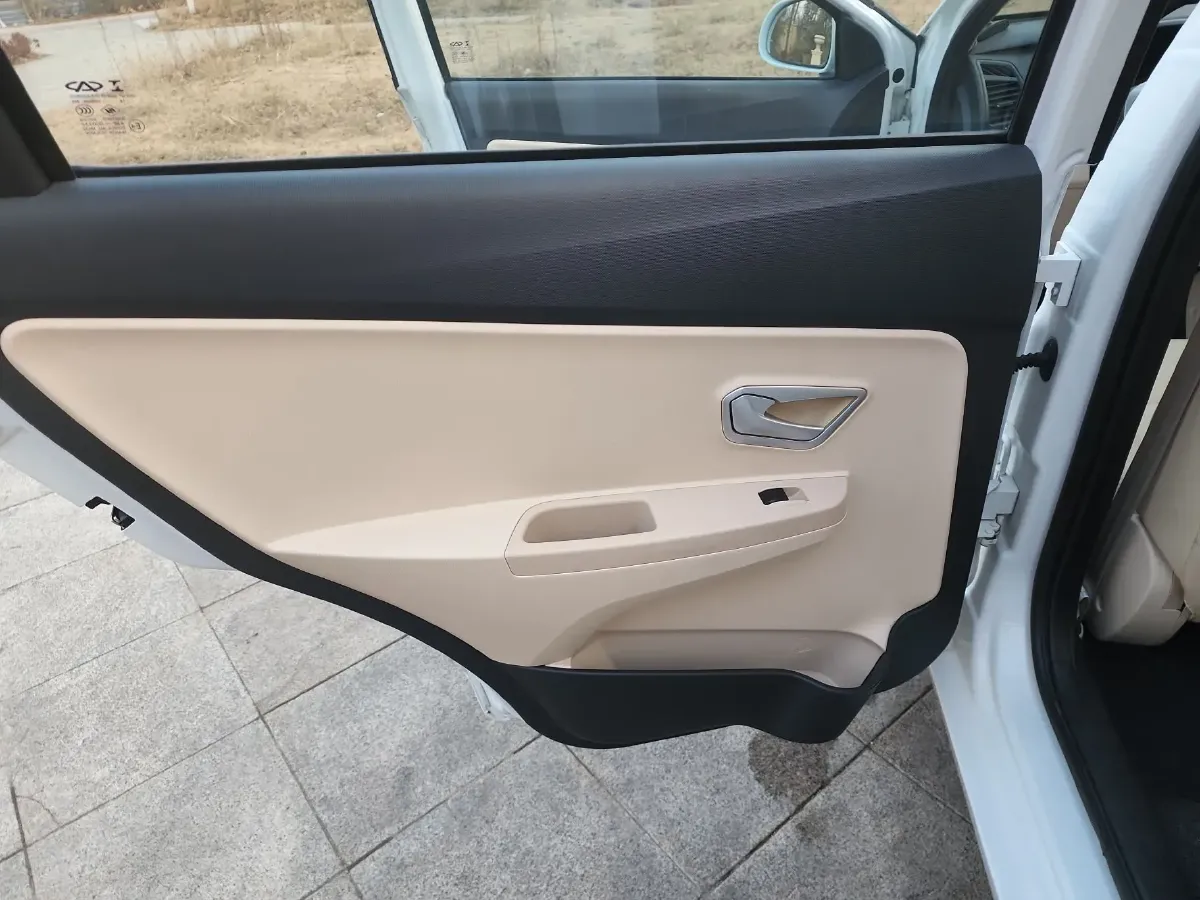 2015 Chery Fulwin 2 1.5L 109HP L4 5MT,autocango,china used car exporter,china ev exporter,chinese used car exporter,chinese used ev exporter