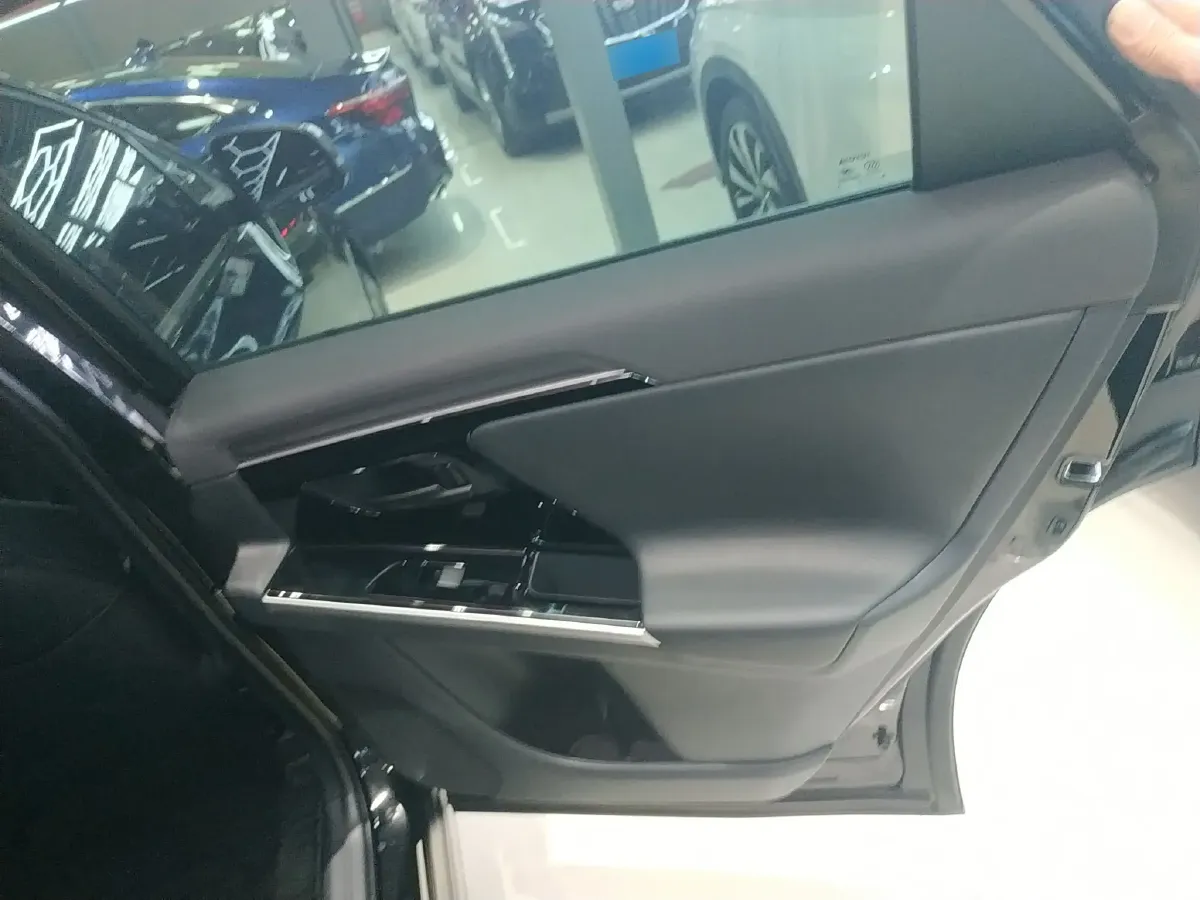 2024 Toyota BZ4X BEV 66.7KWH,autocango,china used car exporter,china ev exporter,chinese used car exporter,chinese used ev exporter