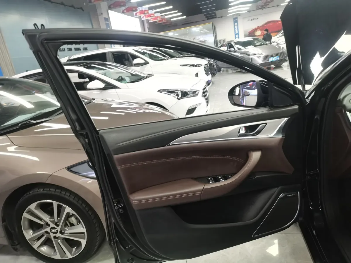 2018 ChangAn Eado 1.6L 128HP L4 6AT,autocango,china used car exporter,china ev exporter,chinese used car exporter,chinese used ev exporter
