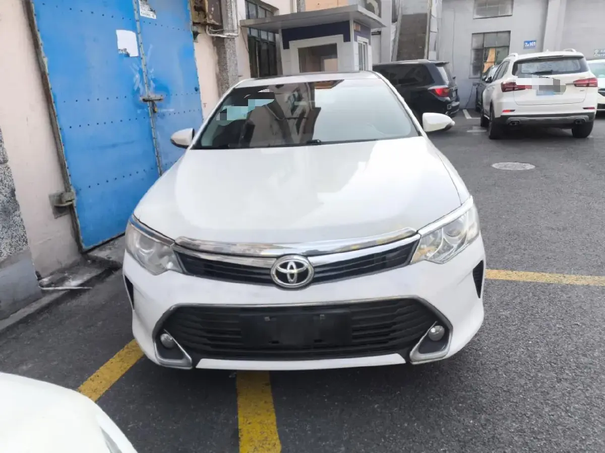 2015 Toyota Camry 2.0L 167HP L4 6AT,autocango,china used car exporter,china ev exporter,chinese used car exporter,chinese used ev exporter