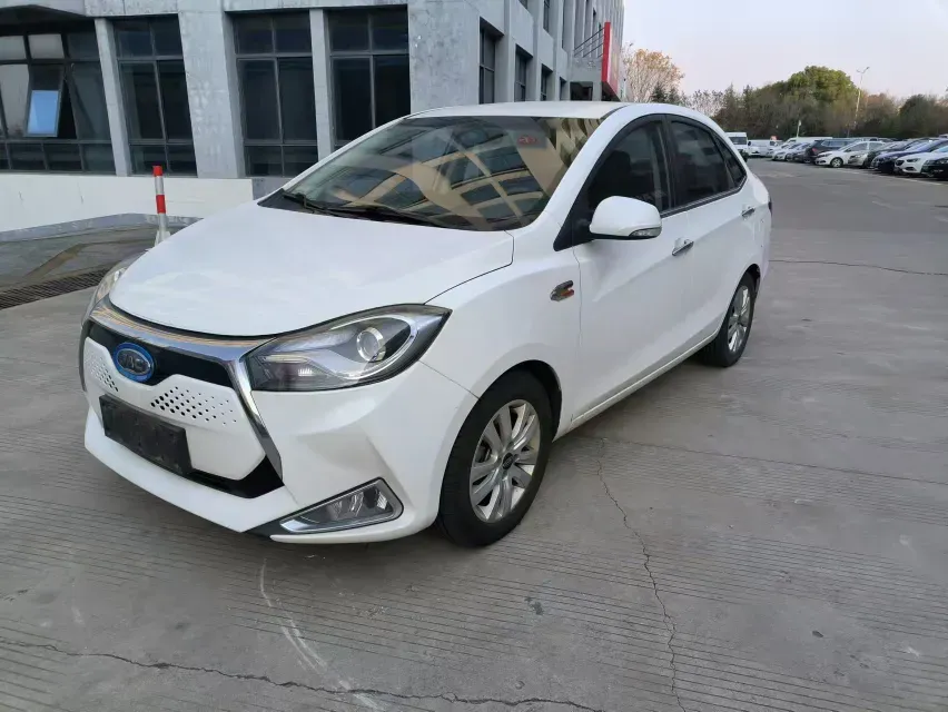 2019 JAC iEV7 BEV 35.2KWH,autocango,china used car exporter,china ev exporter,chinese used car exporter,chinese used ev exporter