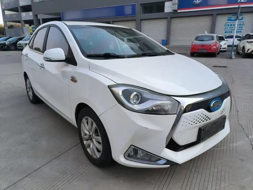 2019 JAC iEV7 BEV 35.2KWH,autocango,china used car exporter,china ev exporter,chinese used car exporter,chinese used ev exporter