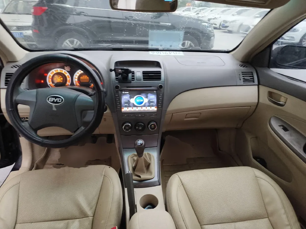 2012 BYD L3 1.5L 109HP L4 5MT,autocango,china used car exporter,china ev exporter,chinese used car exporter,chinese used ev exporter