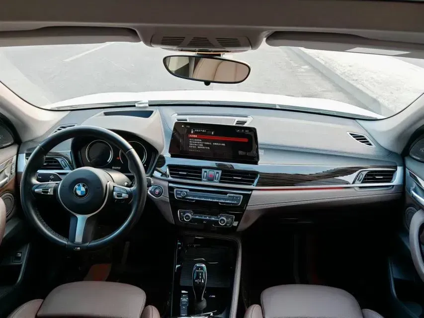 2021 BMW X1 2.0T 192HP L4 8AT,autocango,china used car exporter,china ev exporter,chinese used car exporter,chinese used ev exporter