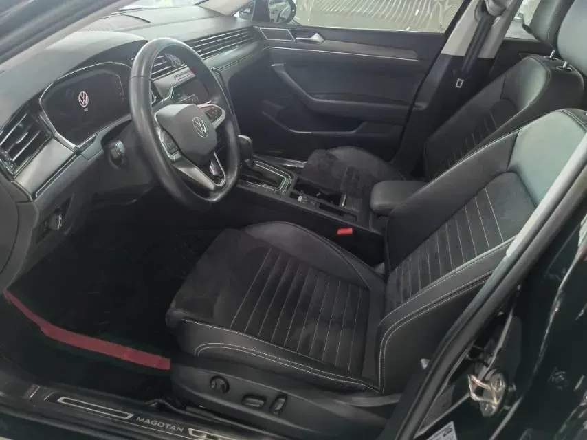 2020 Volkswagen Magotan 2.0T 220HP L4 7DCT,autocango,china used car exporter,china ev exporter,chinese used car exporter,chinese used ev exporter