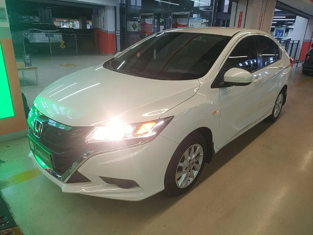 2017 Honda Gienia 1.5L 131HP L4 CVT,autocango,china used car exporter,china ev exporter,chinese used car exporter,chinese used ev exporter