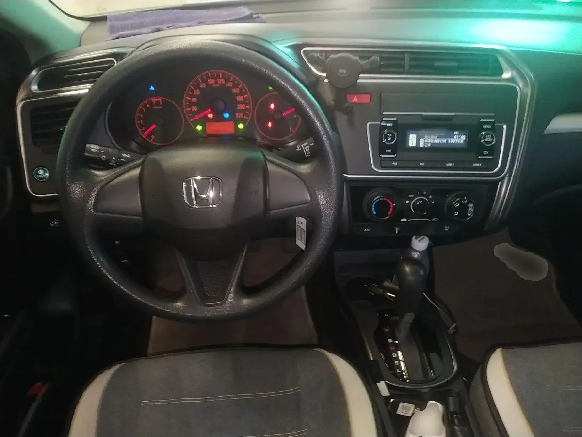 2017 Honda Gienia 1.5L 131HP L4 CVT,autocango,china used car exporter,china ev exporter,chinese used car exporter,chinese used ev exporter