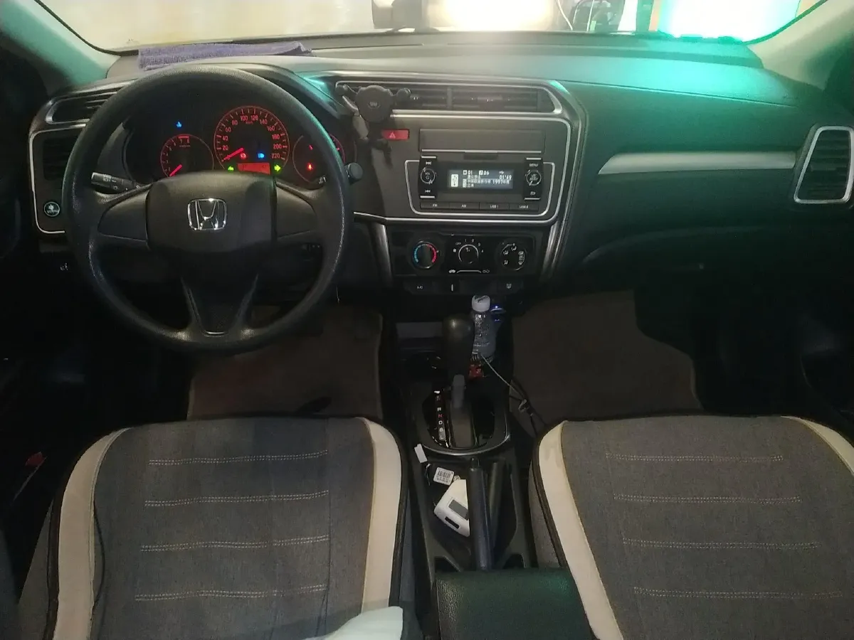 2017 Honda Gienia 1.5L 131HP L4 CVT,autocango,china used car exporter,china ev exporter,chinese used car exporter,chinese used ev exporter