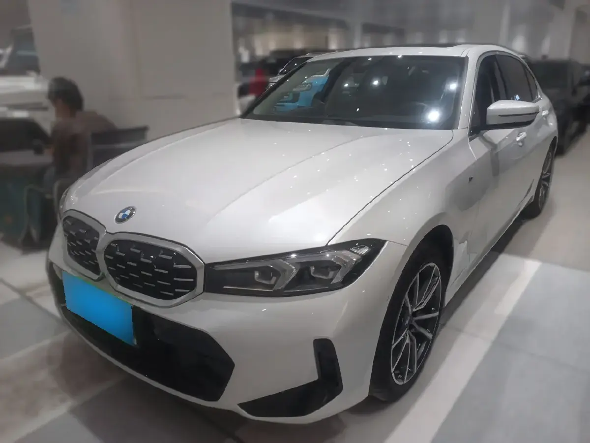 2023 BMW 3 Series 2.0T 184HP L4 8AT