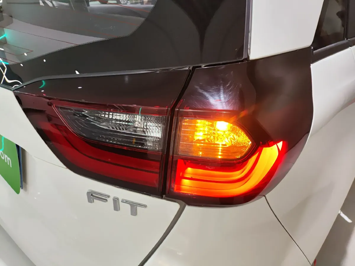 2021 Honda Fit 1.5L 131HP L4 CVT,autocango,china used car exporter,china ev exporter,chinese used car exporter,chinese used ev exporter