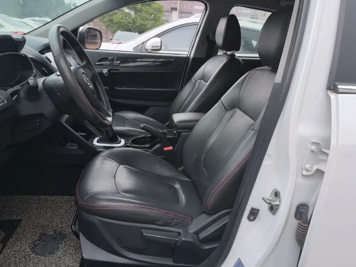 2015 JAC Refine S5 1.5T 174HP L4 6MT,autocango,china used car exporter,china ev exporter,chinese used car exporter,chinese used ev exporter