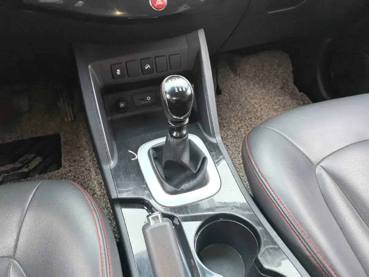 2015 JAC Refine S5 1.5T 174HP L4 6MT,autocango,china used car exporter,china ev exporter,chinese used car exporter,chinese used ev exporter