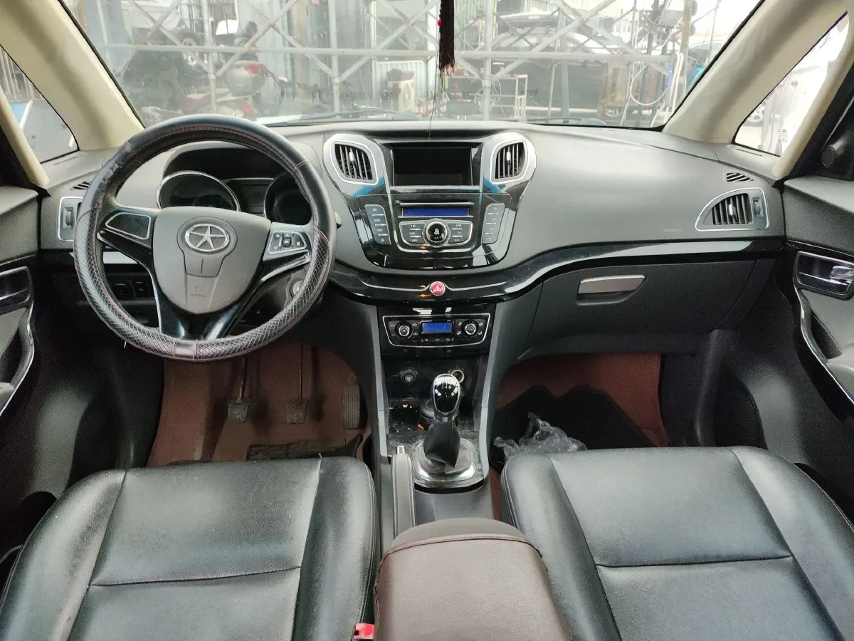 2013 JAC Refine M2 1.5L 113HP L4 5MT,autocango,china used car exporter,china ev exporter,chinese used car exporter,chinese used ev exporter