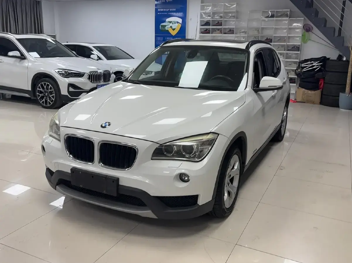 2012 BMW X1 2.0L 150HP L4 6AT
