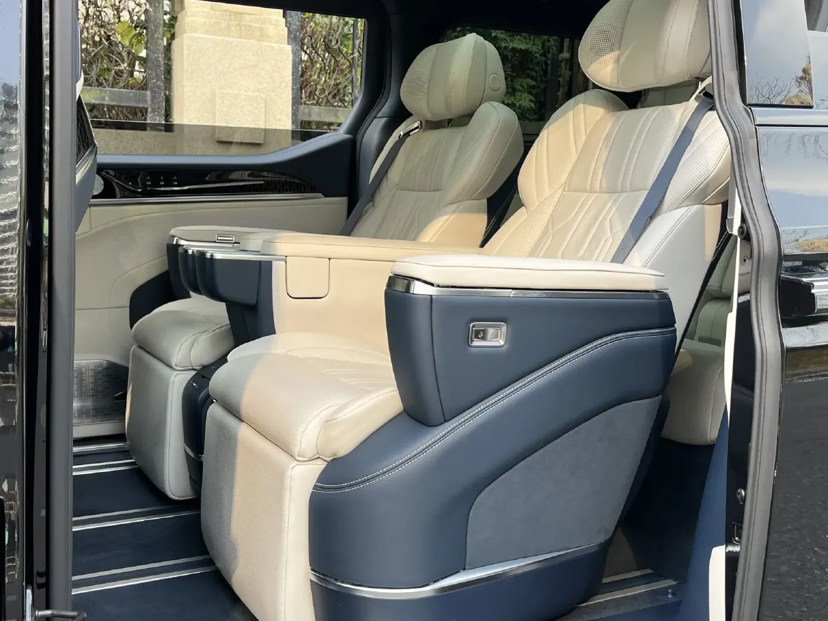 2022 Zeekr 009 BEV 116KWH,autocango,china used car exporter,china ev exporter,chinese used car exporter,chinese used ev exporter