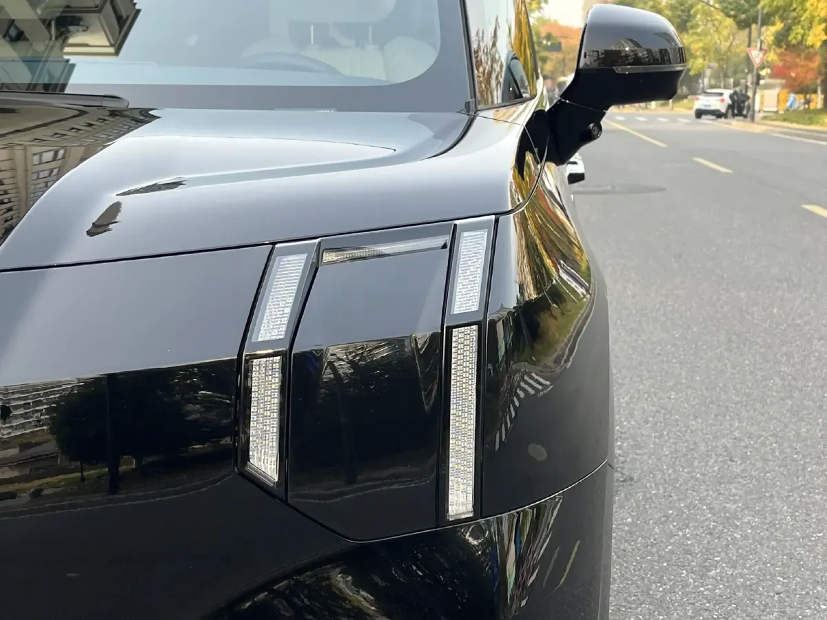 2022 Zeekr 009 BEV 116KWH,autocango,china used car exporter,china ev exporter,chinese used car exporter,chinese used ev exporter