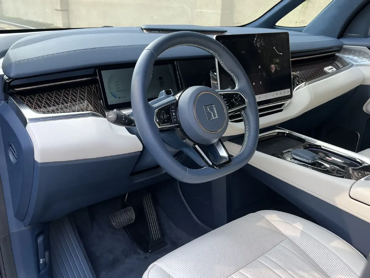 2022 Zeekr 009 BEV 116KWH,autocango,china used car exporter,china ev exporter,chinese used car exporter,chinese used ev exporter