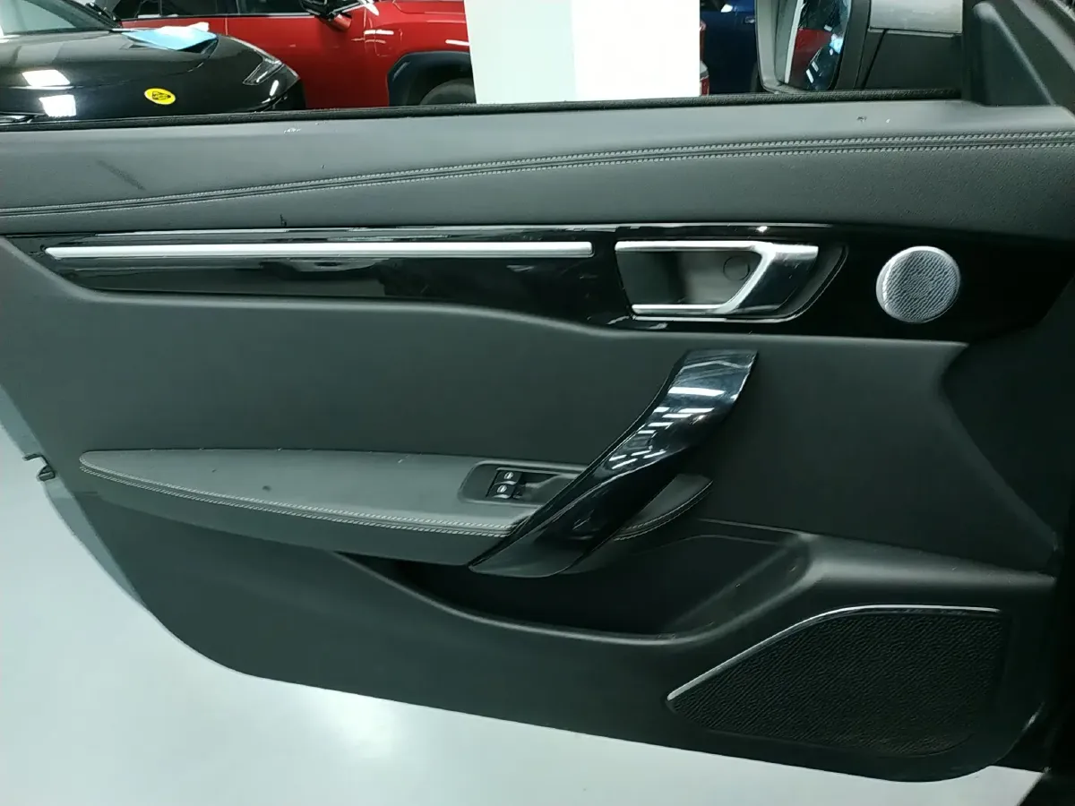 2019 Leapmotor S01 BEV 35.6KWH,autocango,china used car exporter,china ev exporter,chinese used car exporter,chinese used ev exporter