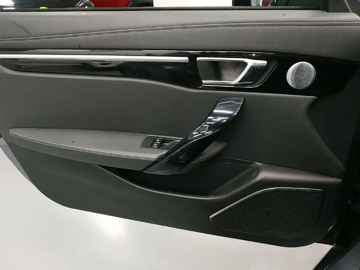 2019 Leapmotor S01 BEV 35.6KWH,autocango,china used car exporter,china ev exporter,chinese used car exporter,chinese used ev exporter