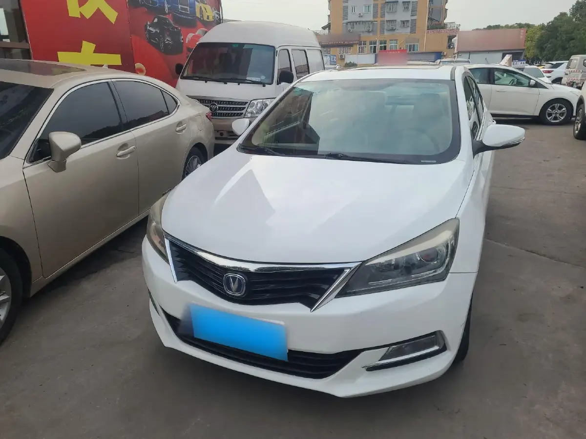 2015 ChangAn Alsvin V7 1.6L 124HP L4 5MT