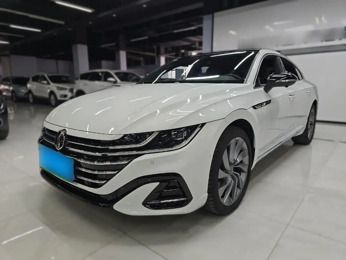 2023 Volkswagen CC 2.0T 220HP L4 7DCT