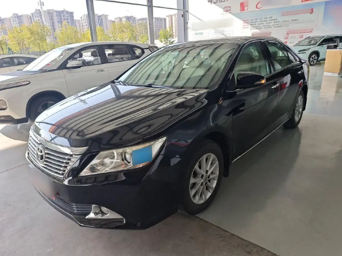 2013 Toyota Camry 2.0L 148HP L4 4AT