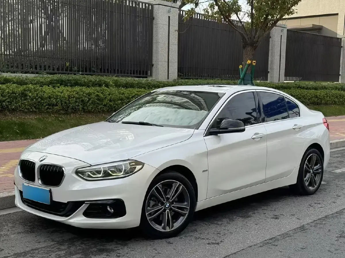 2018 BMW 1 Series 1.5T 136HP L3 6AT