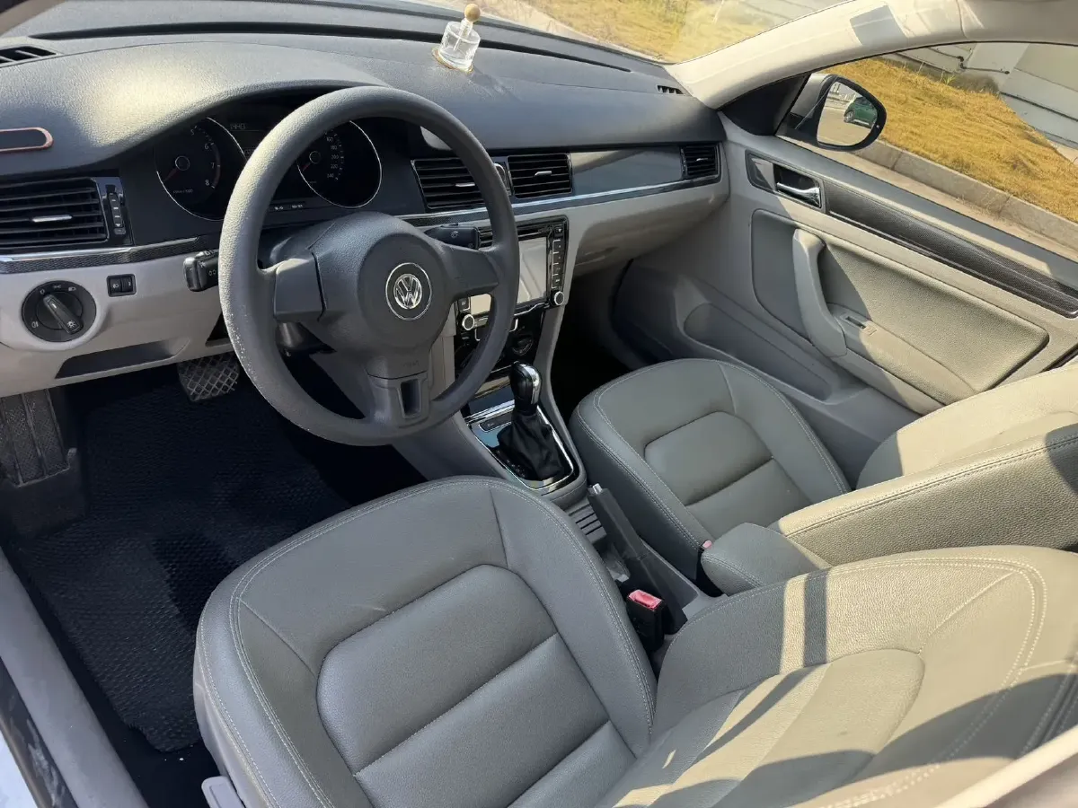 2013 Volkswagen Bora 1.6L 105HP L4 6AT,autocango,china used car exporter,china ev exporter,chinese used car exporter,chinese used ev exporter