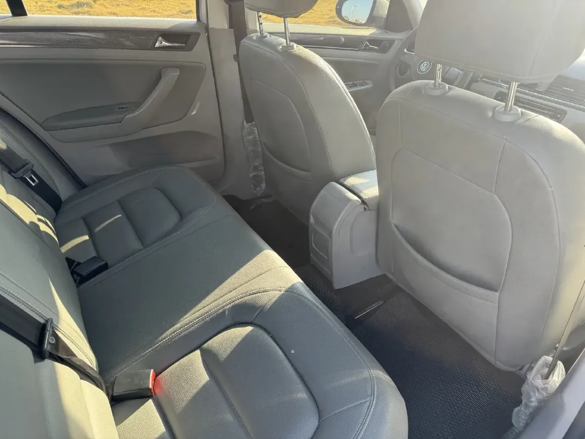 2013 Volkswagen Bora 1.6L 105HP L4 6AT,autocango,china used car exporter,china ev exporter,chinese used car exporter,chinese used ev exporter