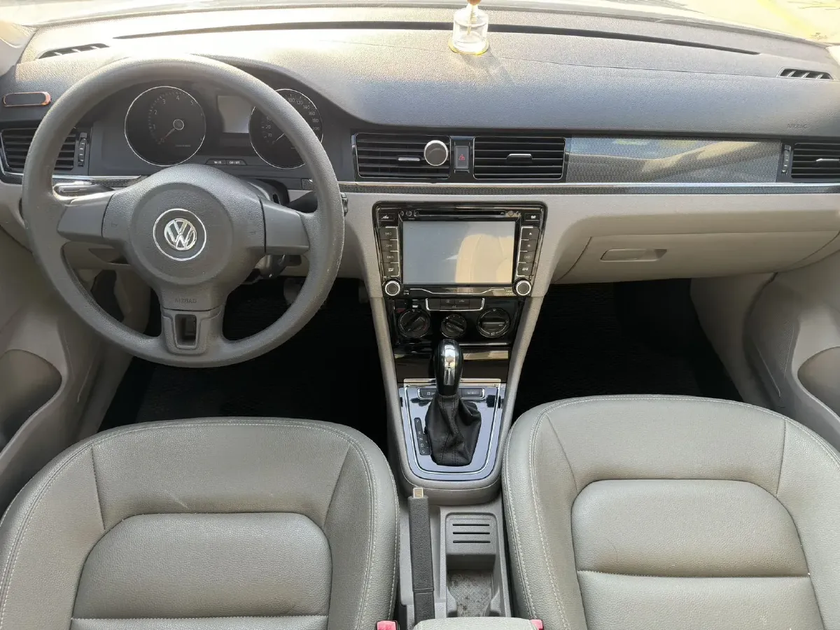 2013 Volkswagen Bora 1.6L 105HP L4 6AT,autocango,china used car exporter,china ev exporter,chinese used car exporter,chinese used ev exporter