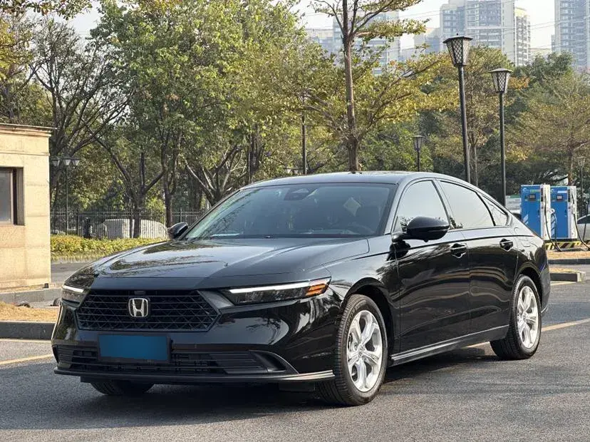 2024 Honda Accord 1.5T 192HP L4 CVT