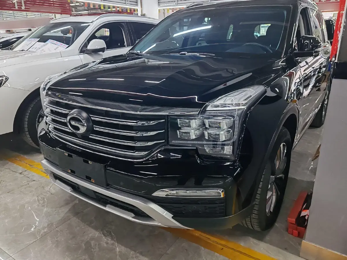 2017 GAC Trumpchi GS8 2.0T 201HP L4 6AT