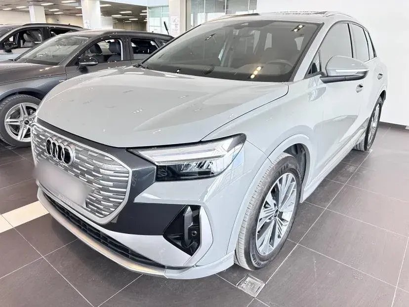 2022 Audi Q4 e-tron BEV 84.8KWH
