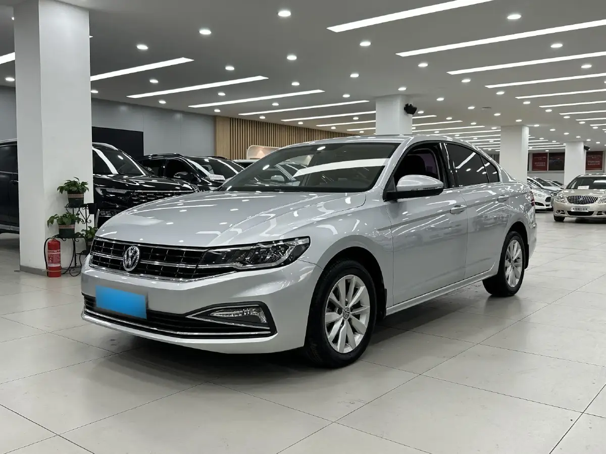 2019 Volkswagen Bora 1.5L 116HP L4 5MT