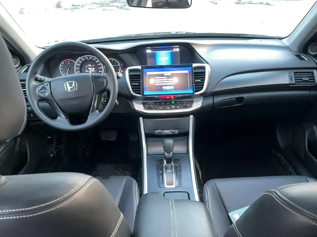 2015 Honda Accord 2.0L 155HP L4 CVT,autocango,china used car exporter,china ev exporter,chinese used car exporter,chinese used ev exporter