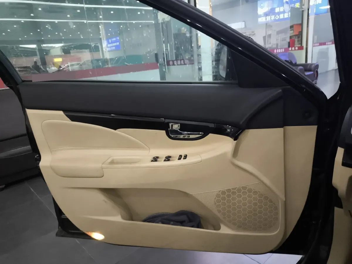 2017 ChangAn Raeton 1.5T 170HP L4 6AT,autocango,china used car exporter,china ev exporter,chinese used car exporter,chinese used ev exporter