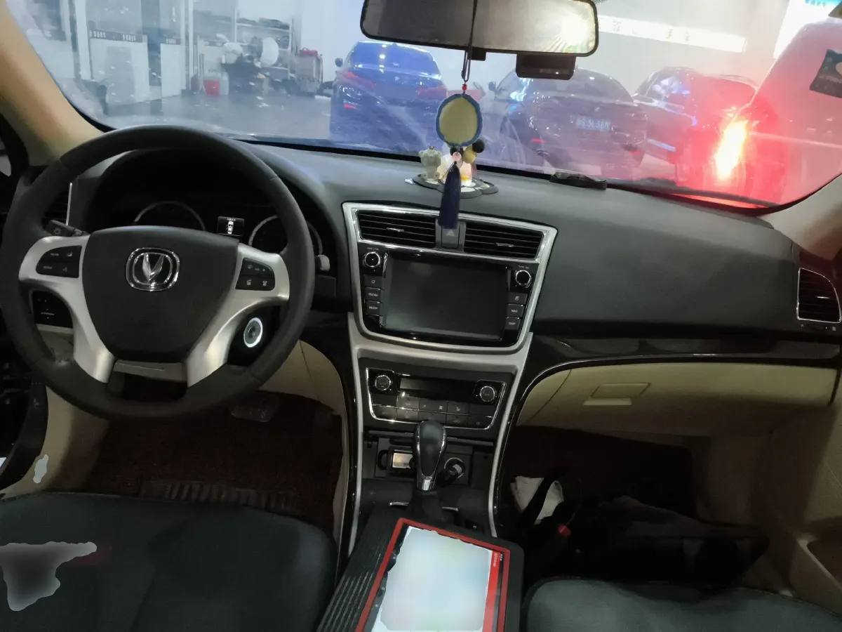 2017 ChangAn Raeton 1.5T 170HP L4 6AT,autocango,china used car exporter,china ev exporter,chinese used car exporter,chinese used ev exporter