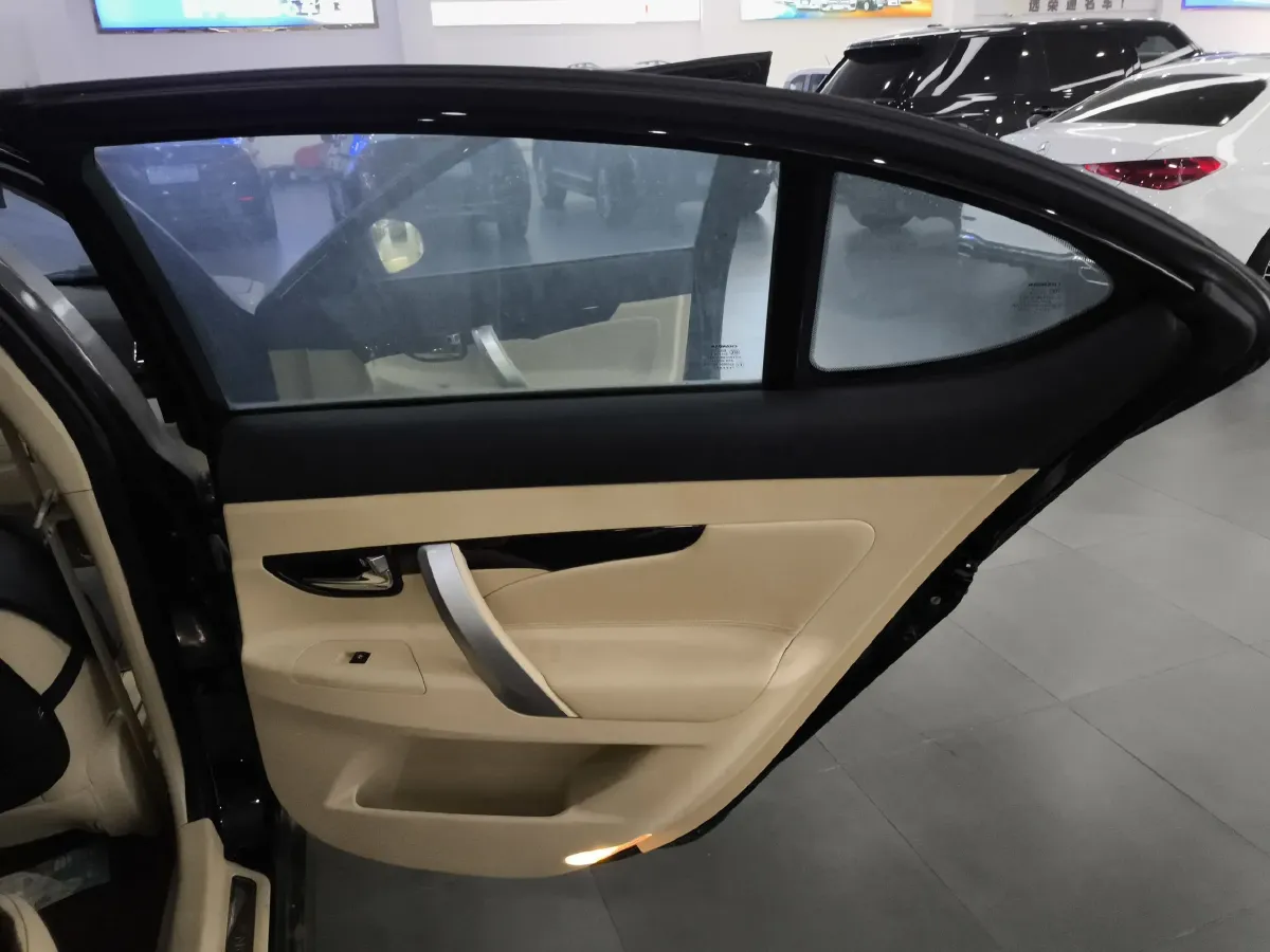 2017 ChangAn Raeton 1.5T 170HP L4 6AT,autocango,china used car exporter,china ev exporter,chinese used car exporter,chinese used ev exporter