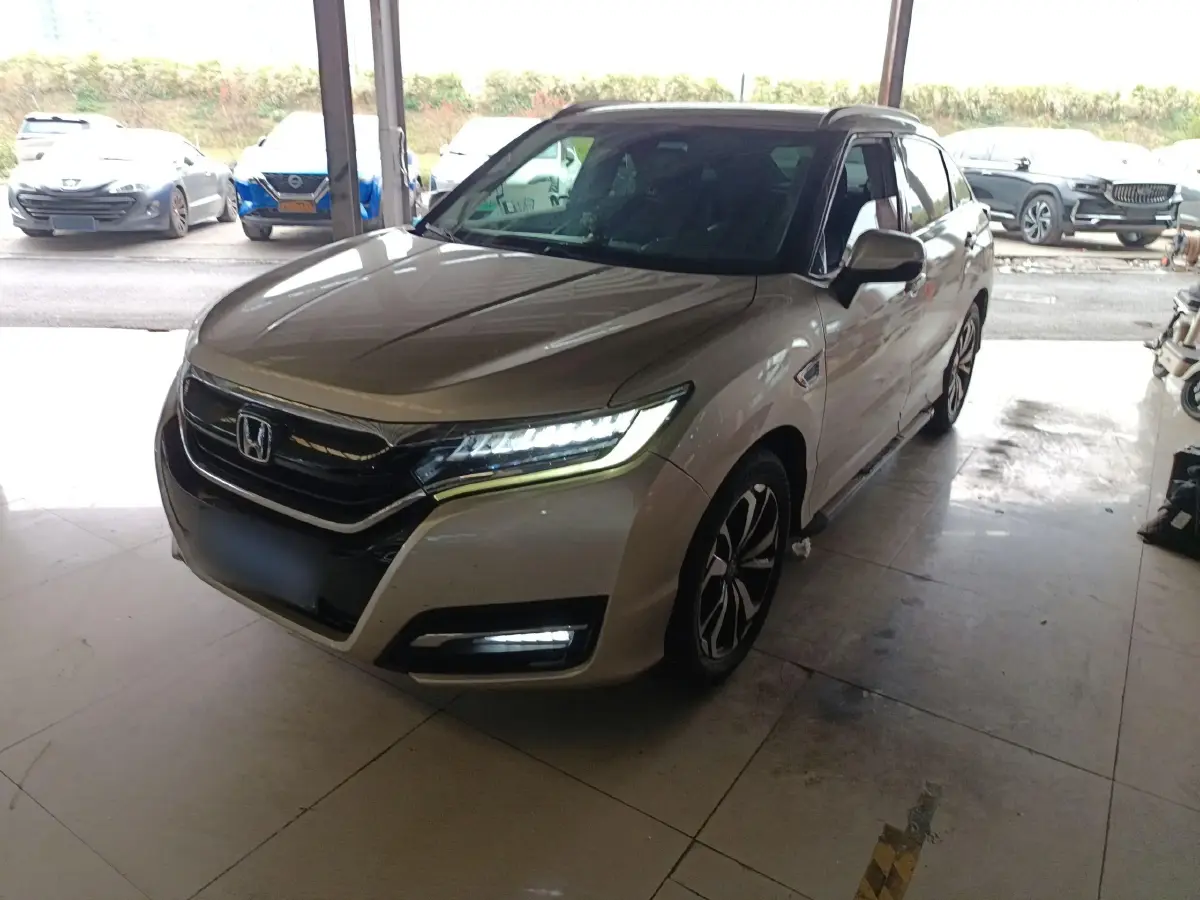2017 Honda UR-V 1.5T 193HP L4 CVT