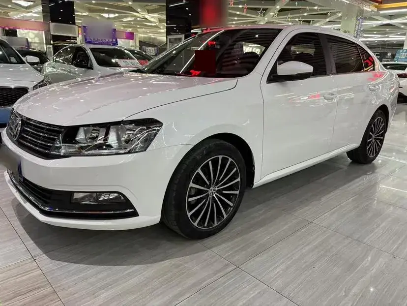 2017 Volkswagen Lavida 1.6L 110HP L4 6AT