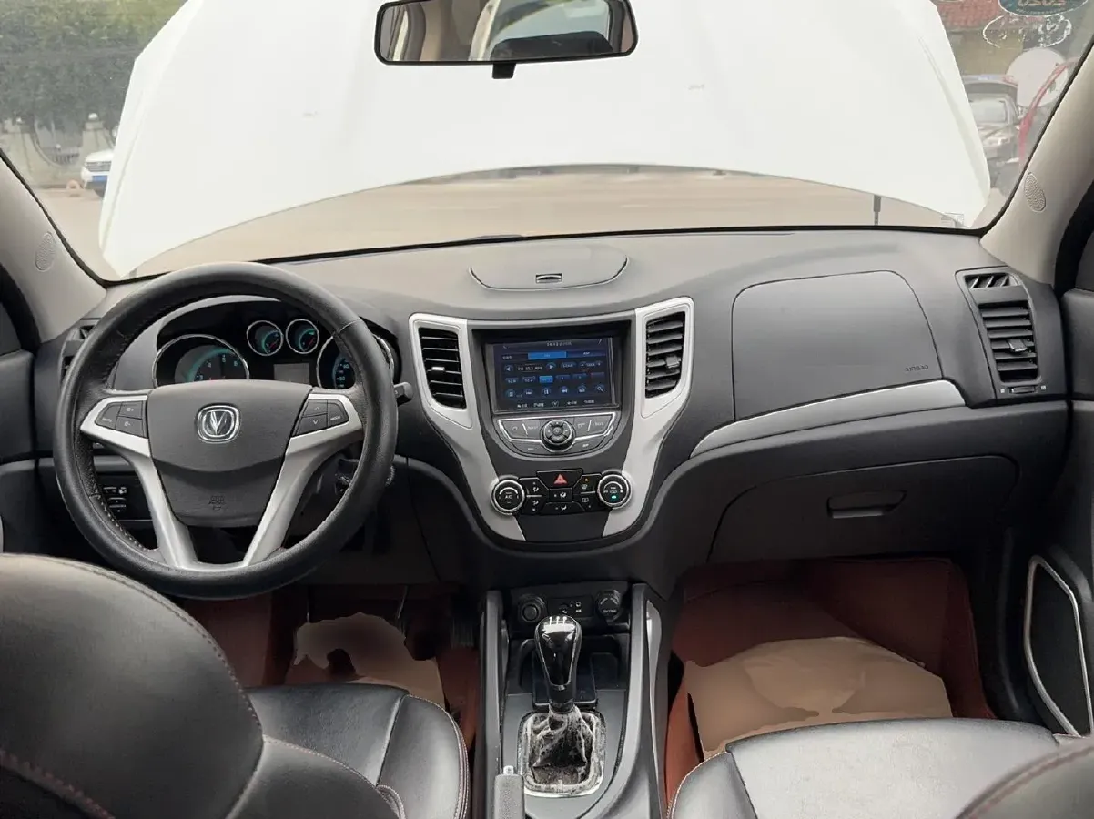 2015 ChangAn CS35 1.6L 125HP L4 5MT,autocango,china used car exporter,china ev exporter,chinese used car exporter,chinese used ev exporter
